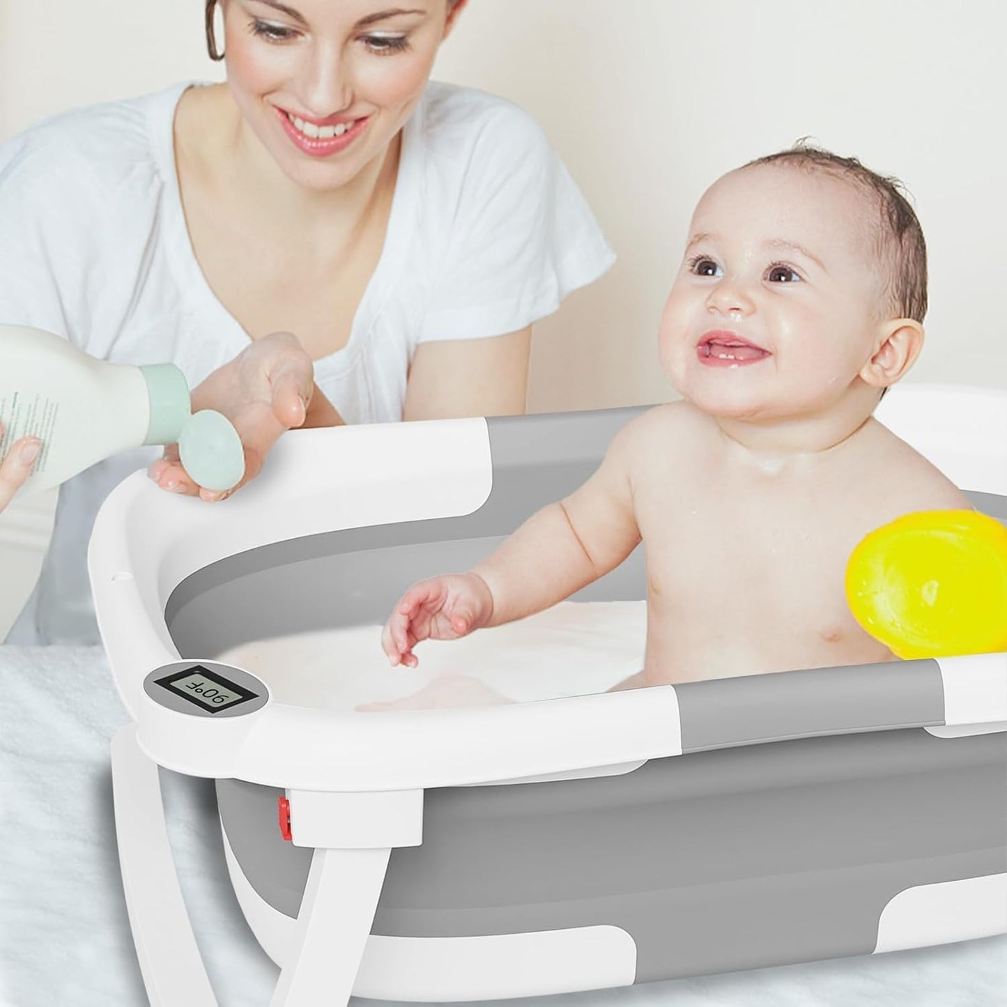 Collapsible Baby Bathtub – Soft Cushion, Built-in Thermometer & Foldable Design (0–36 Months)